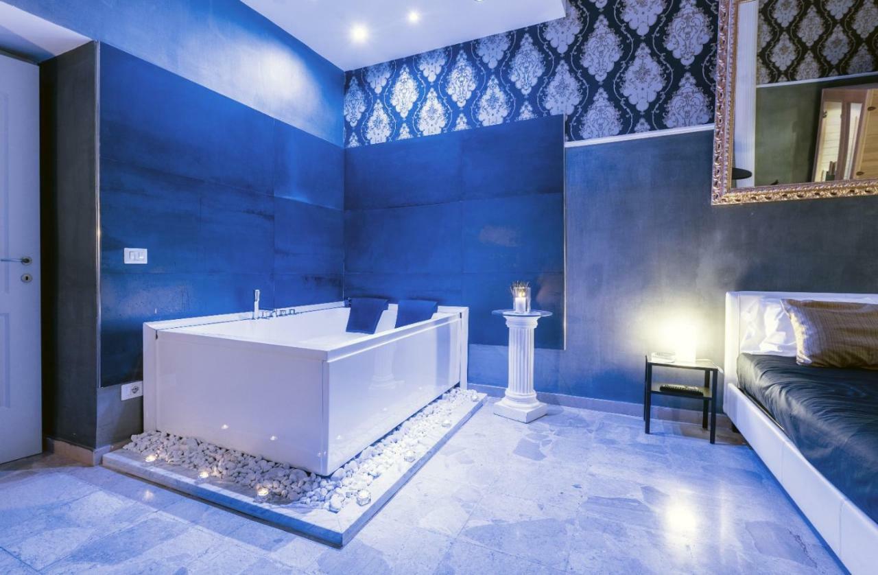 "Napoli In Spa" Bagian luar foto